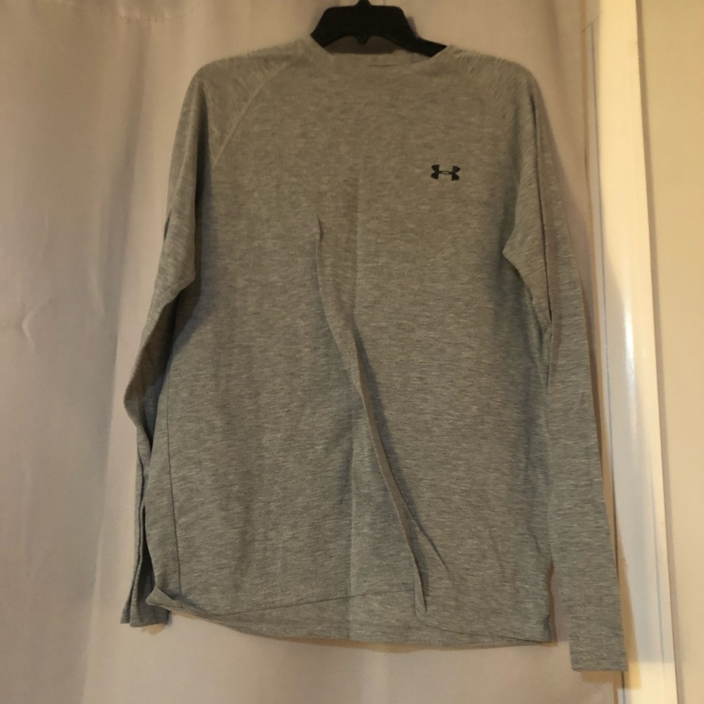 Underarmour long sleeve
